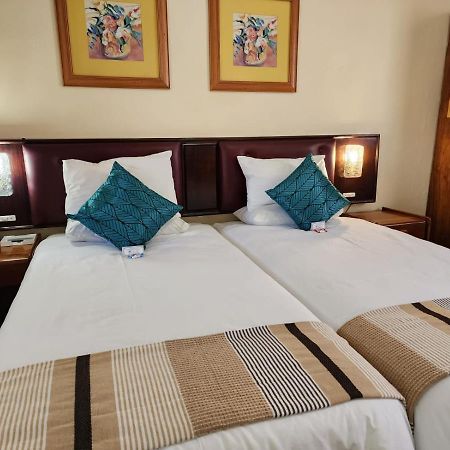 Royal Hotel Ледисмит Экстерьер фото