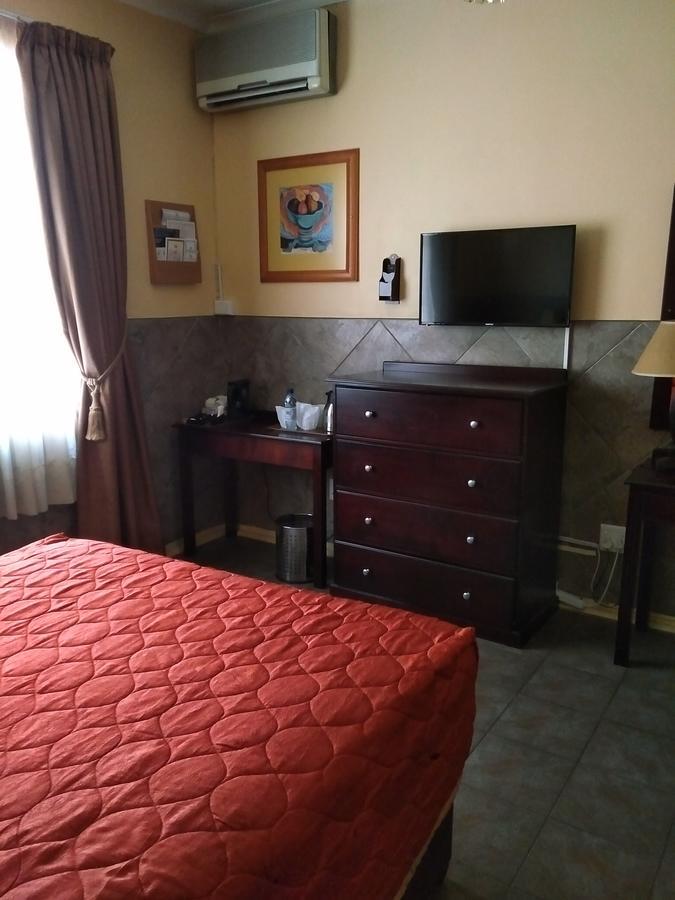 Royal Hotel Ледисмит Экстерьер фото